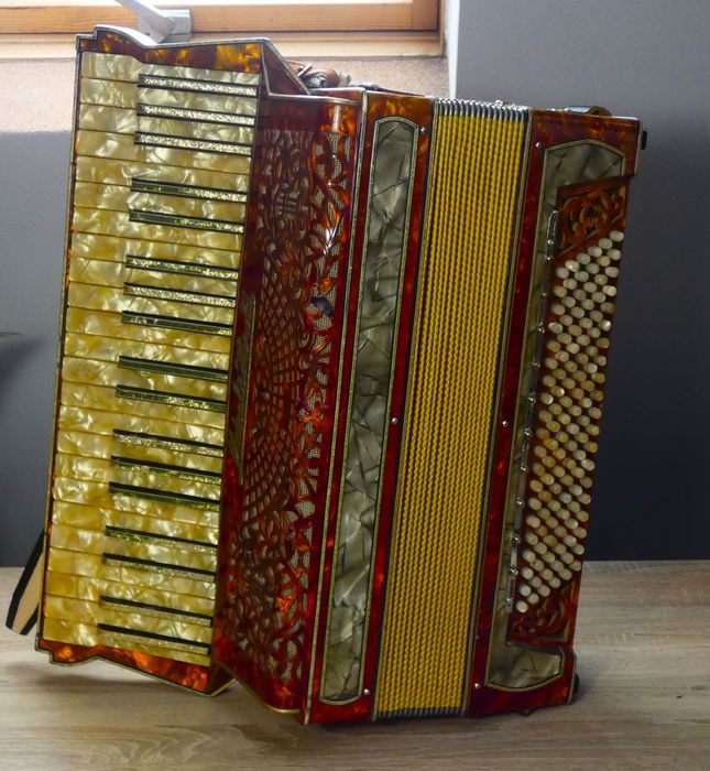 Akordeon Meinel&Herold musette 120! Piekny Kanciak!