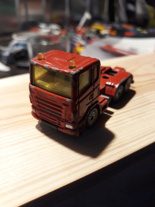 Ciągnik Scania firmy Siku