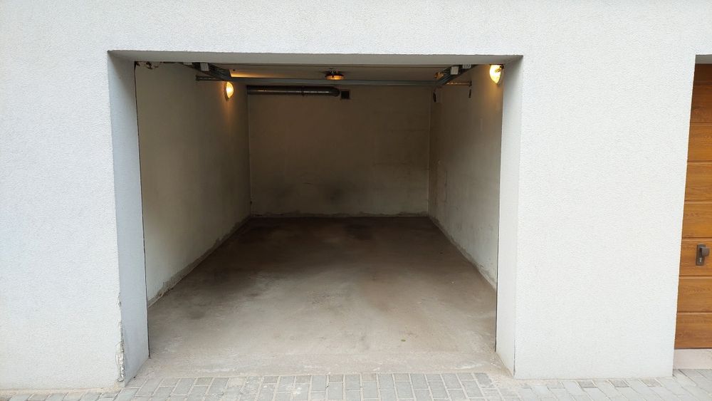 Garaż do wynajęcia Cietrzewia 3