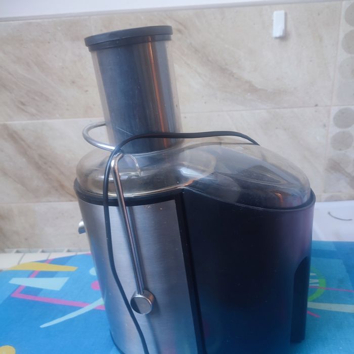 Sokowirówka Eldom SK9S