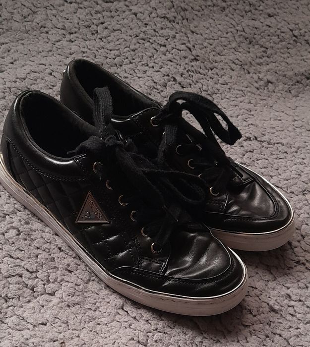 Damskie tenisówki Guess