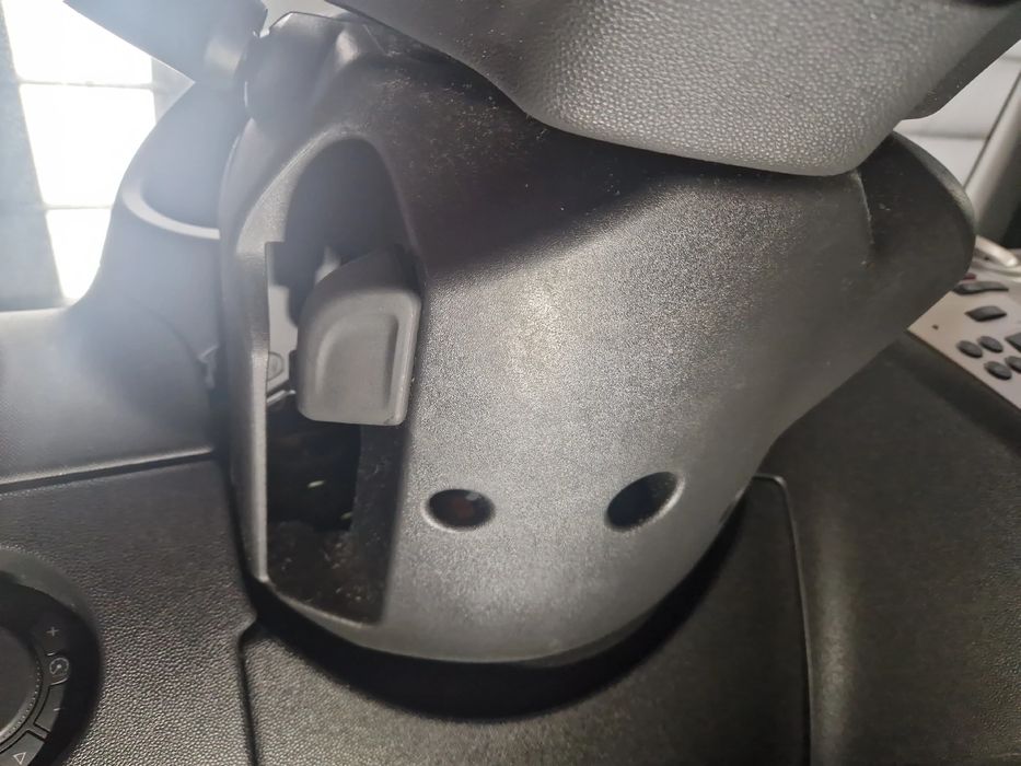 Blindagem da coluna de direção / plásticos do volante OPEL Corsa D