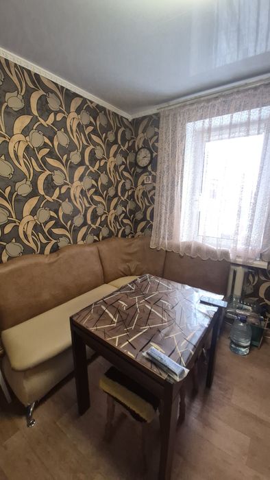 Продам 3-х кімнатну квартиру, р-н Київська