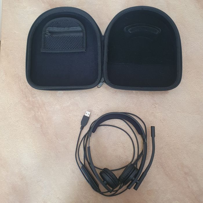 Słuchawki na kablu Logitech z mikrofonem