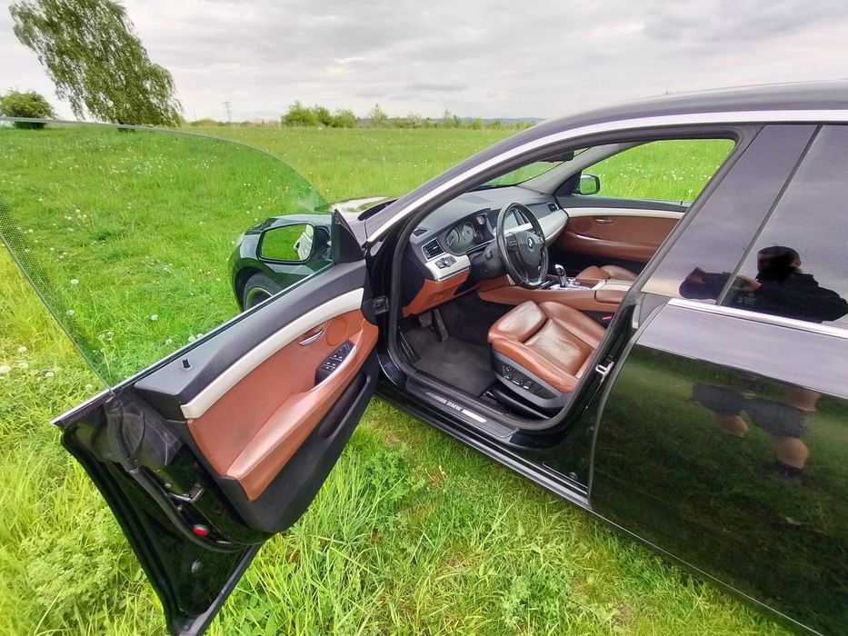 BMW 5GT Polecam.