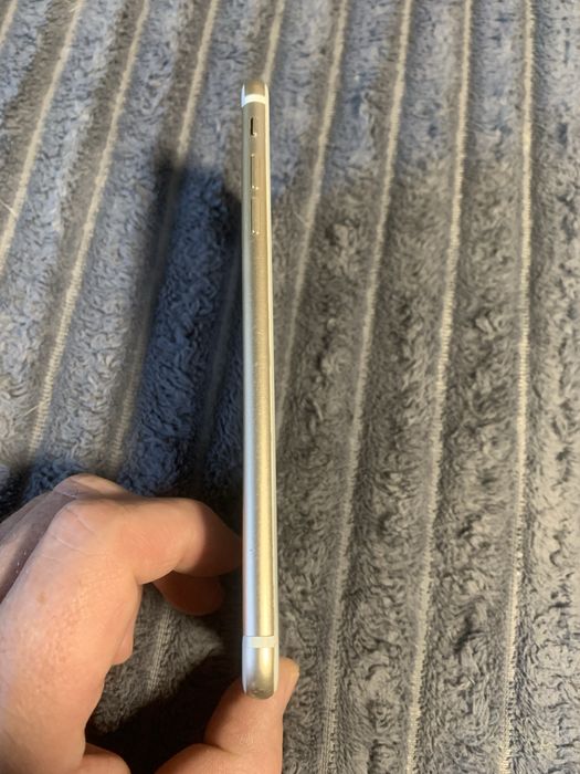 Продам iphon 7 plus под ремонт