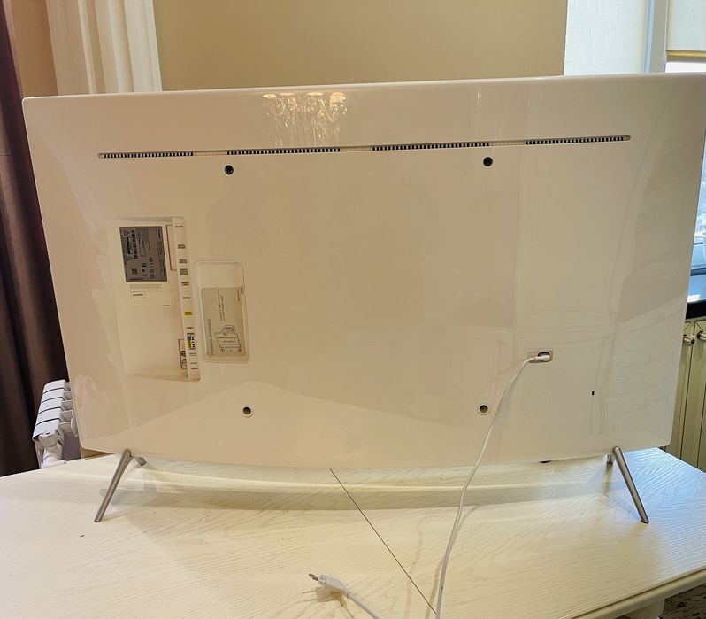 Продам Телевизор SAMSUNG UE49KU6510U