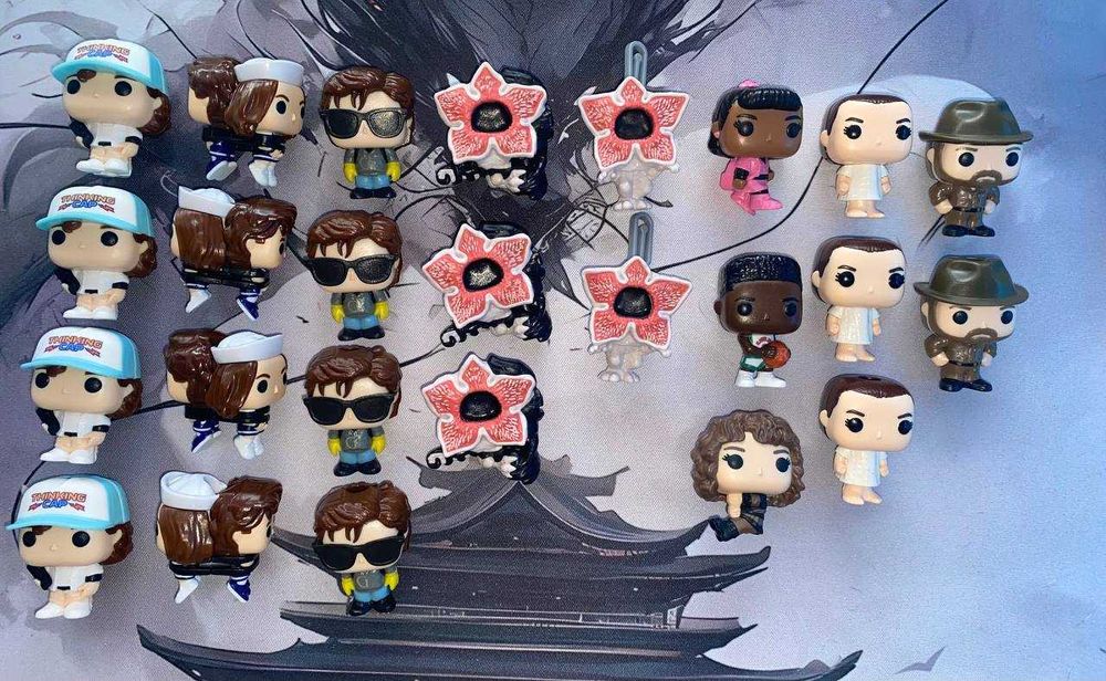 Figurki Stranger Things  Kinder Joy