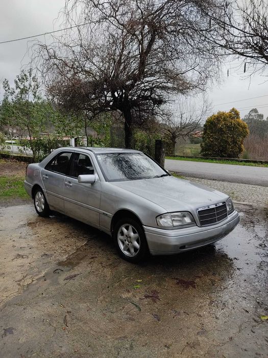 Vendo  mercedes benz