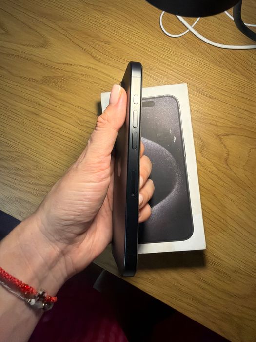 iPhone 15 pro 128 gb
