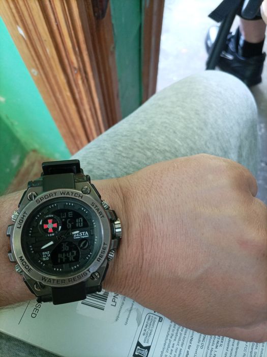 Продам годинник BESTA