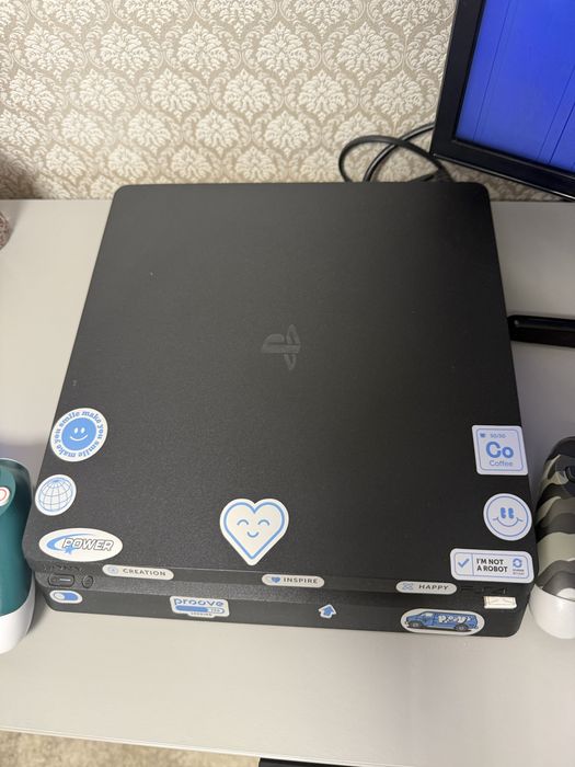Продам sony Playstation slim 1tb.
