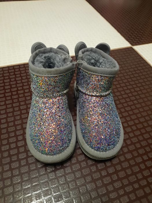 Дитячі теплі уги