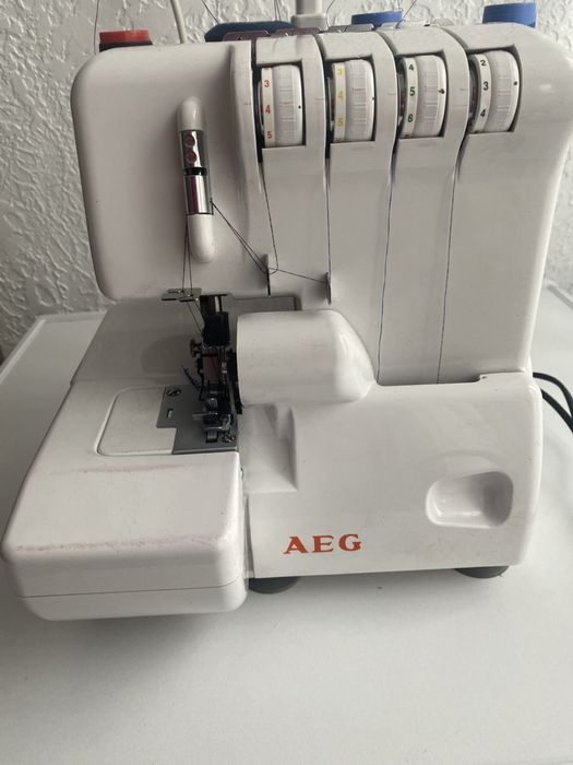 Оверлок Оверлог AEG з Німеччини