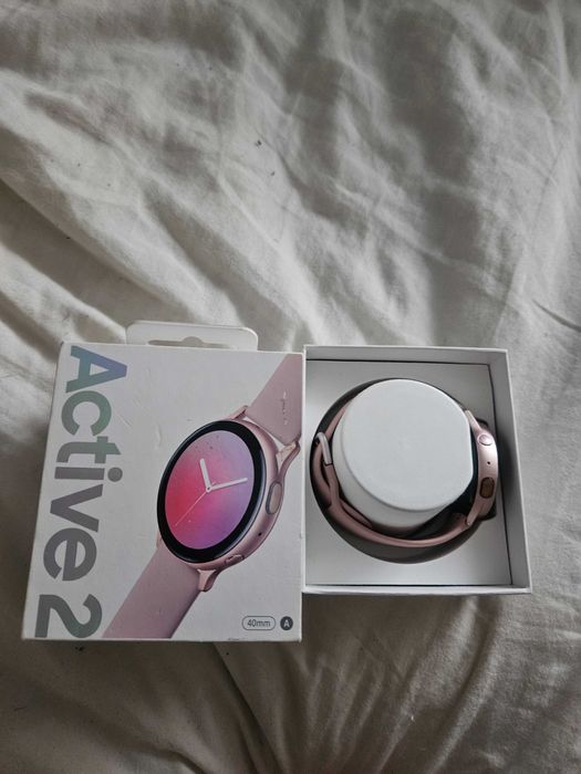 SAMSUNG GALAXY WATCH ACTIVE 2 – 40 mm, różowy, stan bdb