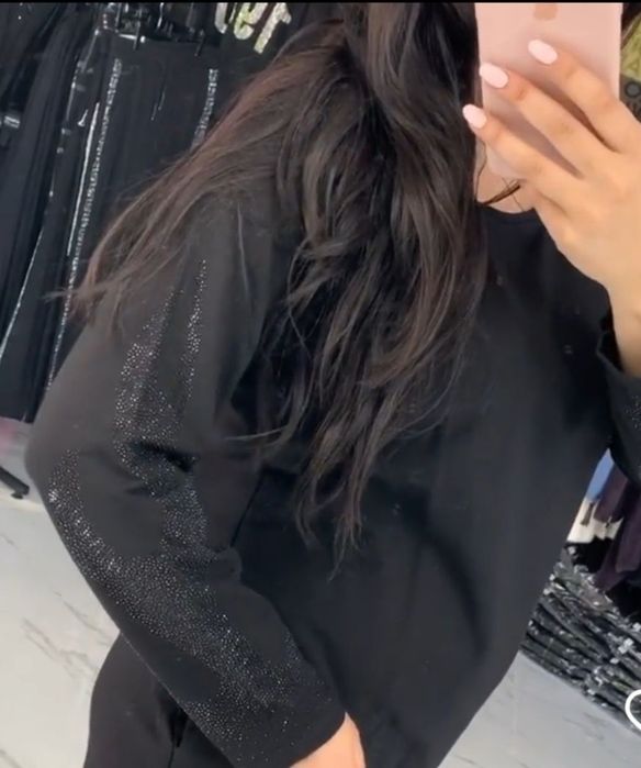 Платье нарядное.