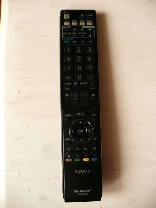 Telewizor SHARP AQUOS QUATTRON 40”  LC – 40LE820E - WARTO !!!