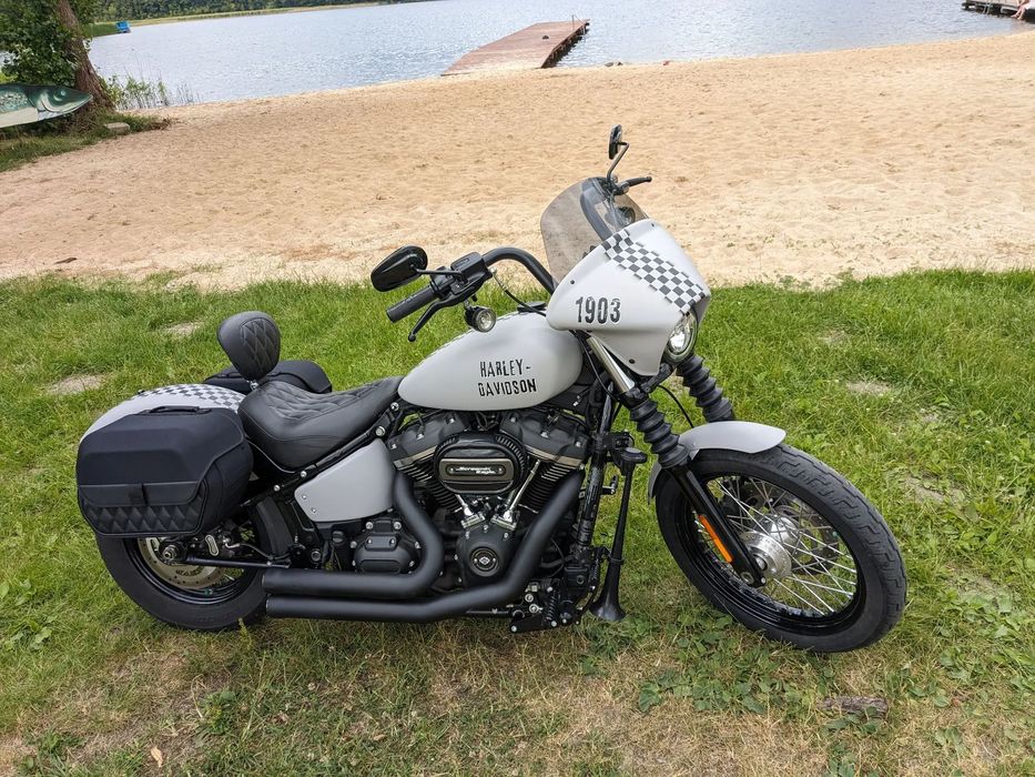 Harley-Davidson Softail Street Bob