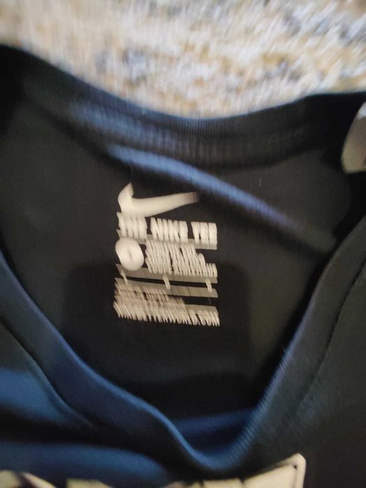 T-shirt Nike tam. XL em excelente estado
