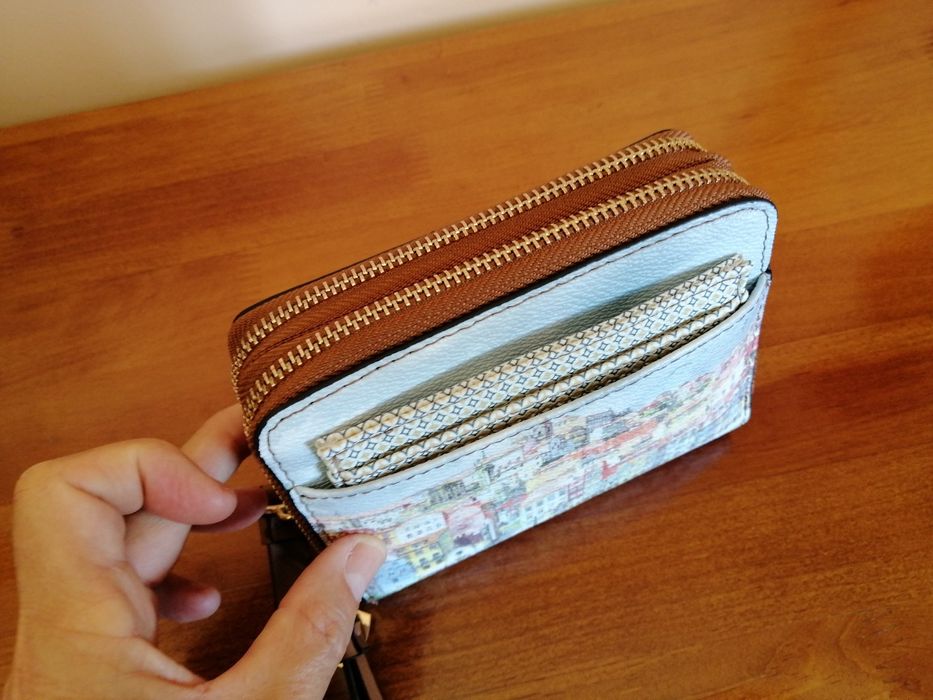 Carteira de menina ou senhora