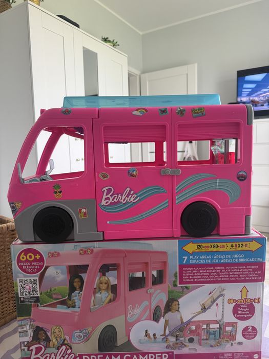 Dream camper Barbie