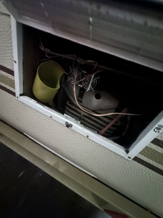 Кемпер кемпінг будинок на колесах автодім