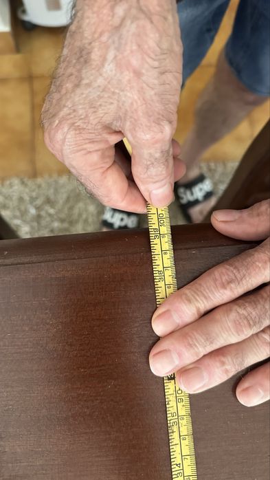 Conjunto de mesa com cadeiras