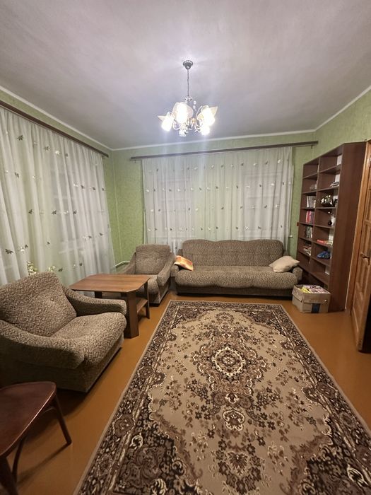 Продам будинок у місті Лозова