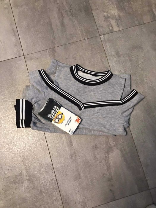 Komplet dziewczęcy na 10 lat.