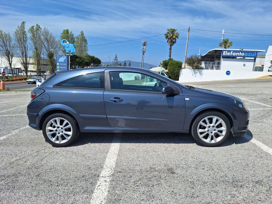 Opel Astra GTC 1.7 125cv Comercial