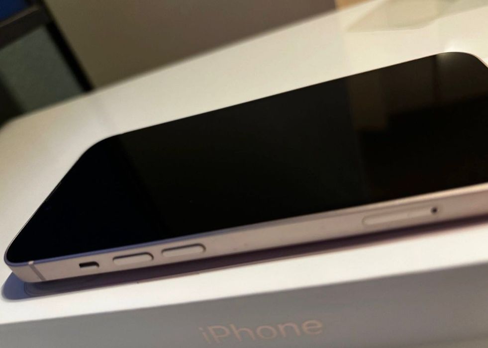 Apple I Phone 13 - 128Gb / Rosa