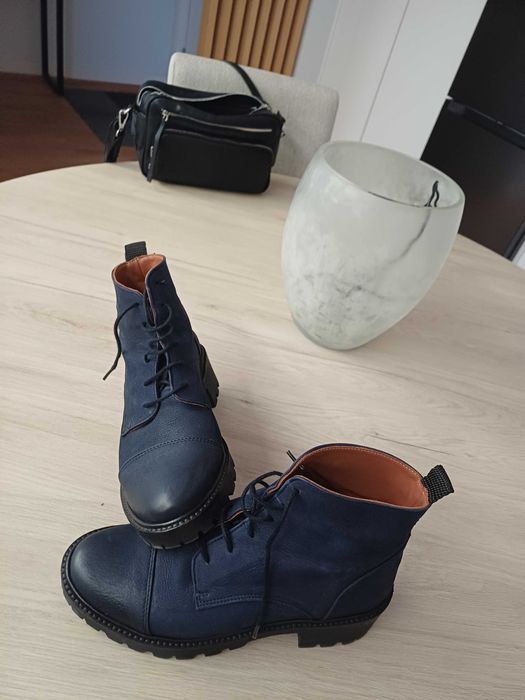 Botas em pele genuína