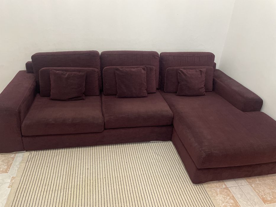 Sofa semi novo…..