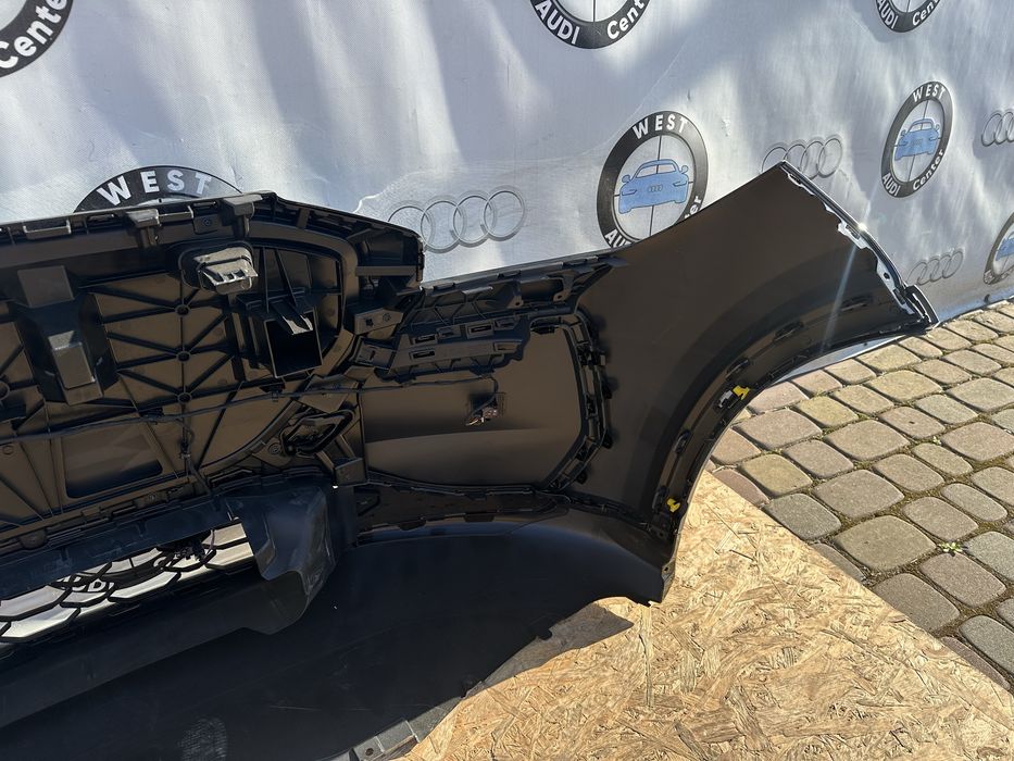 Передній бампер рест Audi  E-Tron Q4 Бампер Передній Е-Трон ку4 рест