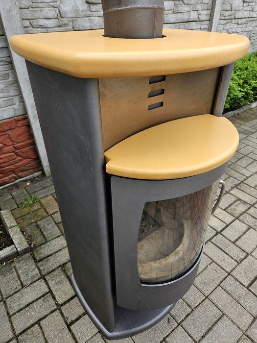 Kominek wolnostojacy firmy Attika