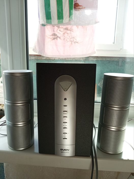Продам музичний центр Sven sps910