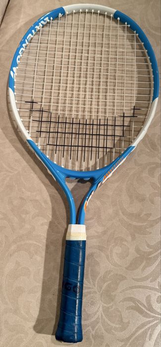 Теннисная ракетка Artengo Oxylane 710j в отличном состоянии!