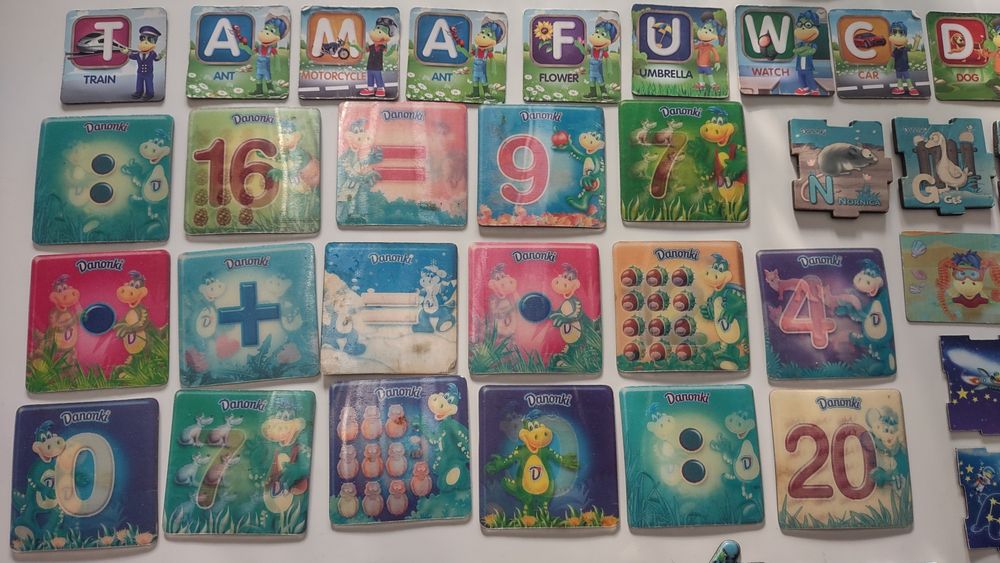 Magnesy na lodówkę z kolekcji Danonki i inne