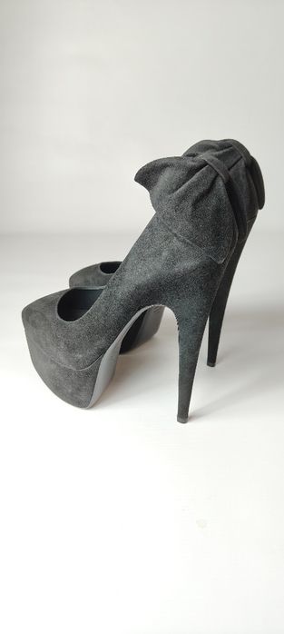 Szpilki buty na obcasie damskie Giuseppe Zanotti rozmiar 39,5 czarne