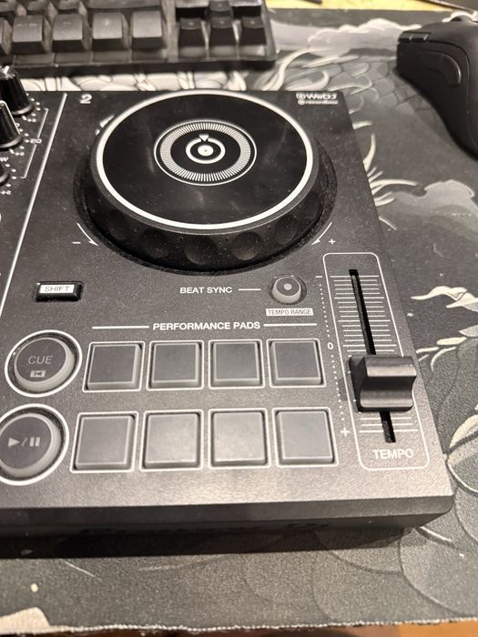 Controladora DJ Pioneer DDJ-200