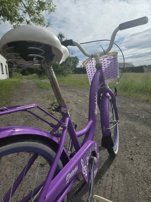 Fioletowy rowerek dziecięcy Humbikids Melody z koszykiem