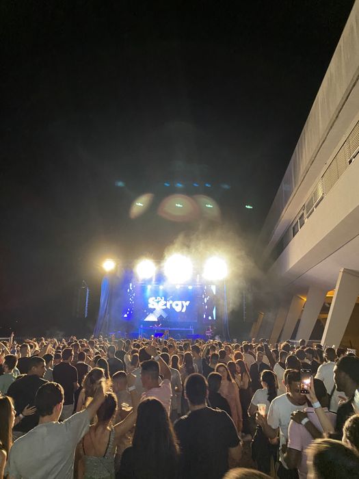 Produção audiovisual c/Camião palco