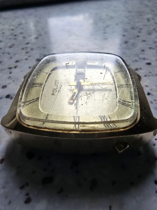 Часы    наручные