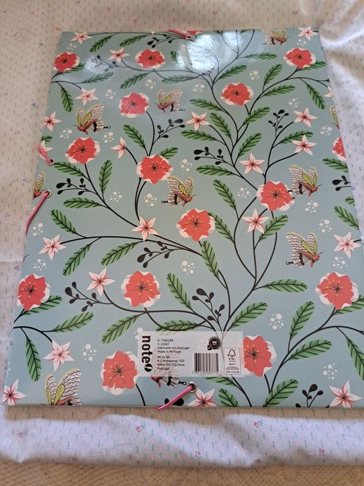 Capa com elástico A4