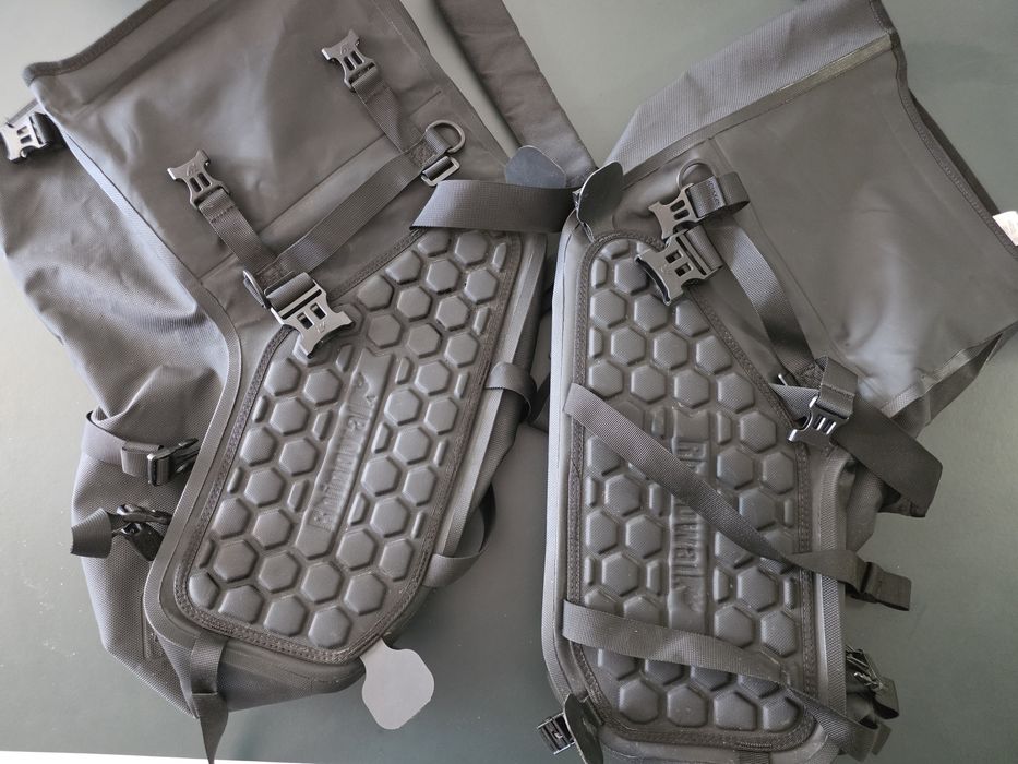 Alforjes Laterais Rhinowalk para Mota | Impermeáveis