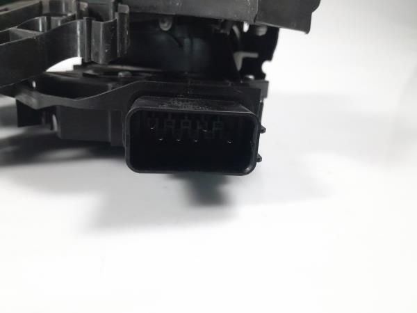 Fechadura / fecho porta frente esquerdo FORD Focus II (DA_)