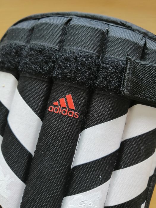 Caneleiras futebol, futsal