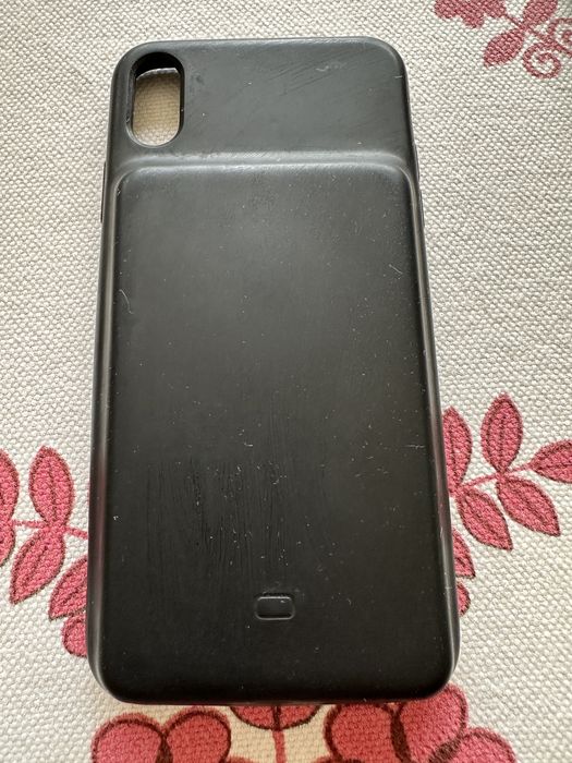 Power bank i etui do telefonu w jednym