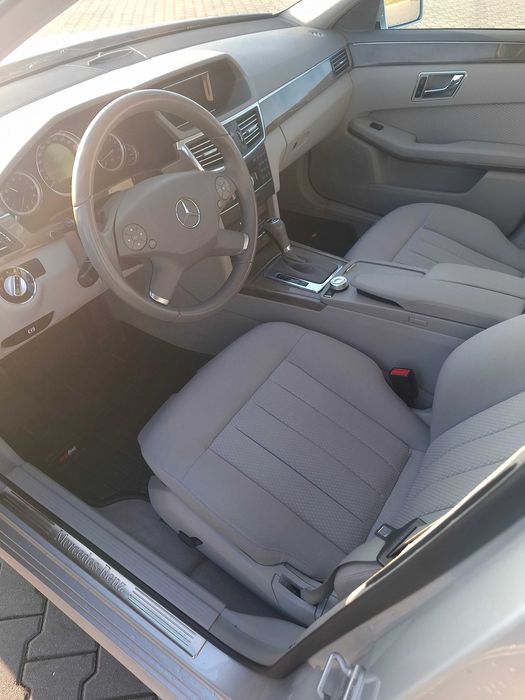 Mercedes Benz E 200 CGI BlueEfficiency W212 Avangarde