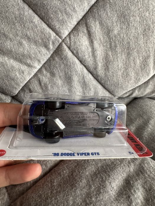 Hot Wheels ‘96 Dodge Viper GTS